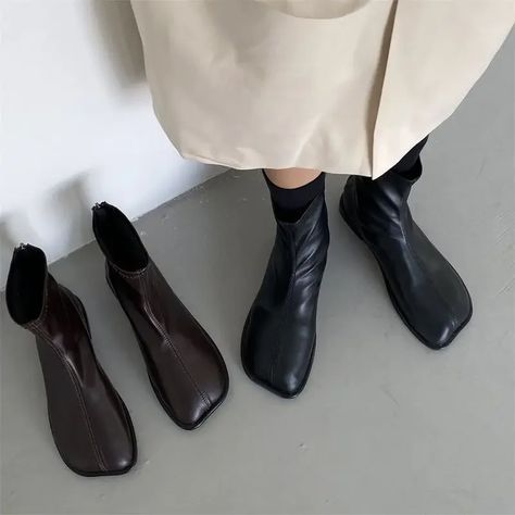 14.8US $ 61% OFF|2024 Autumn Winter New Style Mango Square Cut Chelsea Slim Shoes Explosive French Flat Bottom Boots Women's Rubber Material| |   - AliExpress Brown Shoes Men, Square Toe Ankle Boots, Large Size Womens Shoes, Womens Boots Flat, Steel Toe Shoes, Botas Chelsea, Boots For Short Women, Chelsea Boots Women, Shoes Boots Ankle