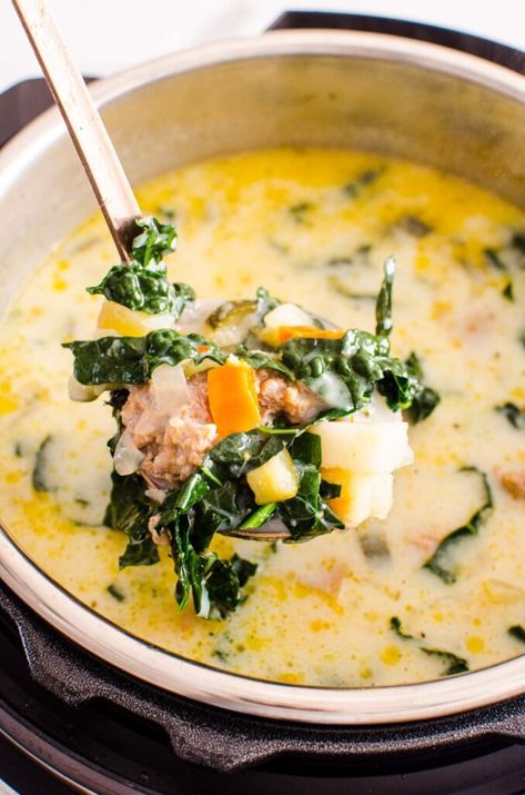 Italian Sausage Potatoes, Copycat Soup, Instant Pot Zuppa Toscana, Potatoes And Kale, Tuscan Soup, Cut Recipe, Italian Sausage Recipes, Healthy High Protein Meals, Sausage Potatoes