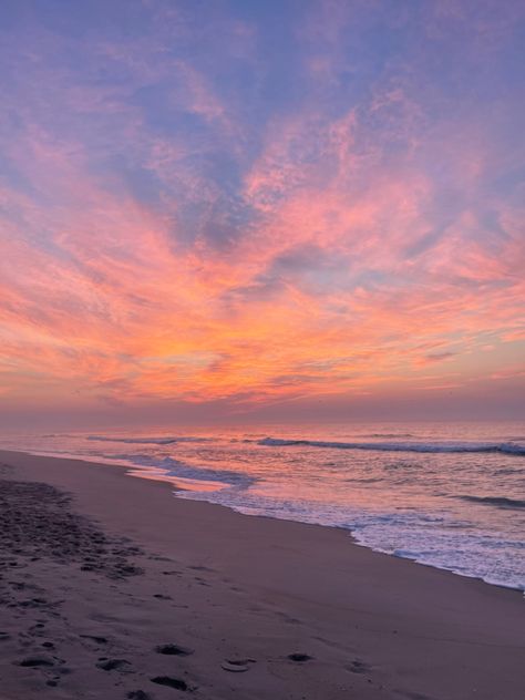 Pink Sunset Beach Aesthetic, Pink Sunsets Aesthetic, 2024 Pink Aesthetic, Light Pink Beach Aesthetic, Pink Calm Aesthetic, Pink Collage Pictures, Sky Tsitp, Pink Sunrise Aesthetic, Pink Sea Aesthetic