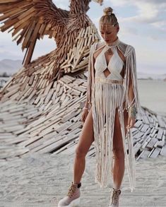 Burning Man Style, Afrika Burn, Eagle Sculpture, Burning Men, Party Outfit Men, Festival Mode, Burning Man Costume, Edm Outfits, Look Festival