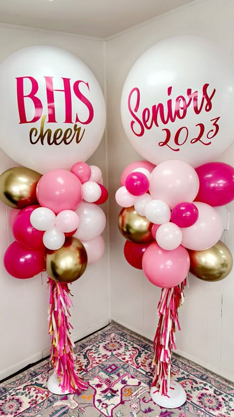 Custom Balloons Vinyl, Cheer Balloon Garland, Hoco Balloon Ideas, Volleyball Senior Night Balloons, Cheer Dinner Decorations, Cheer Balloon Arch, Cheer Table Decorations, Senior Cheerleader Table Ideas, Cheerleader Banquet Ideas