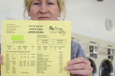 MICHIGAN: Bay City leaders aren't sure if city can legally forgive adjusted water bills -   The problem was discovered as the city initiated the rollout of a multimillion dollar smart meter program through which residents' indoor meters are being replaced and their outdoor meters removed. http://www.mlive.com/news/bay-city/index.ssf/2014/10/bay_city_leaders_arent_sure_if.html Being Replaced, Cell Tower, Water Bill, Cordless Phone, Bay City, Radio Frequency, Wireless Technology, Dark Side, Michigan