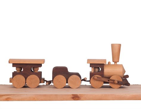 Wood Train Toy, Wooden Toys For Kids, Wooden Toys Diy, Wooden Toys Design, Wood Train, Making Wooden Toys, Handmade Wooden Toys, Diy Kids Toys, Scrap Wood Projects