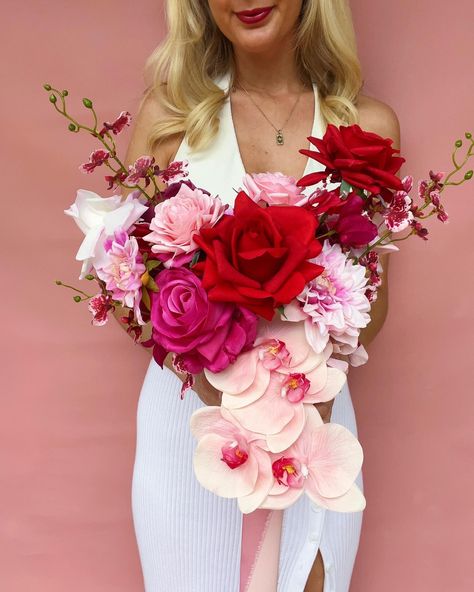 bold pinks + red = a vibe 🌸❤️ . . . #florist #floralart #flowerstagram #flowers #floraldesign #weddinginspo #bouquet #colourfulflowers #beautifulflowers #weddinginspiration #modernbride #weddingflowers #brisbaneflorist #flower #madewithlove #flowerbouquet #blooms #floral #flowerlove #brisbaneweddings #bridalbouquet #weddingflorist #love #weddingflowers #flowersofinstagram #brisbaneweddingflorist #brisbane #explorepage #bold Retro Bridal Bouquet, Pink Red Bouquet, Bright Pink Bouquet, Flowers Valentines, Blush Bouquet Wedding, Bright Bouquet, Artificial Wedding Bouquets, Red Wedding Flowers, Red Bouquet