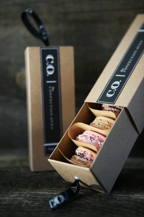 Macaron Packaging, Dessert Packaging, Bakery Packaging, Cake Packaging, Cool Packaging, Cookie Packaging, Cookie Box, Food Packaging Design, Packing Design