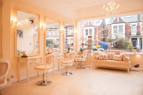 Vintage chic hair salons | The salon itself is simply stunning with beautiful French inspired ... Beauty Salon Chairs, Shabby Chic Salon, Shabby Chic Decorating, Salon Shabby Chic, Beauty Salon Furniture, Hair Salon Decor, Beauty Salon Decor, Salon Ideas, Salon Chairs