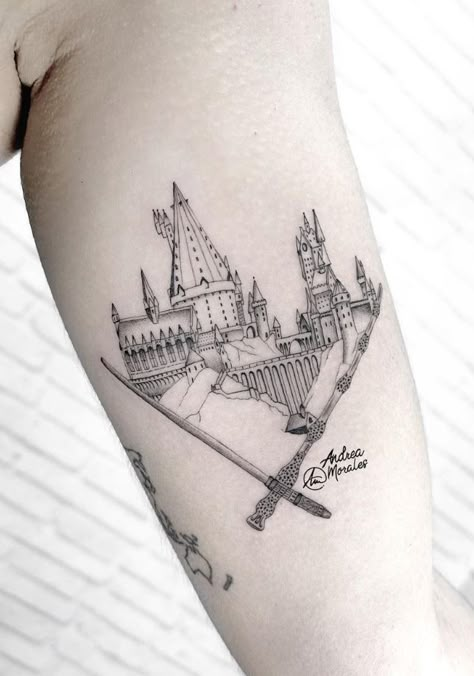 Harry Potter Castle Tattoo, Slytherin Tattoo, Rockstar Tattoo, Harry Potter Tattoo Sleeve, Hogwarts Tattoo, Harry Tattoos, Hp Tattoo, Bookish Tattoos, Ankle Bracelet Tattoo