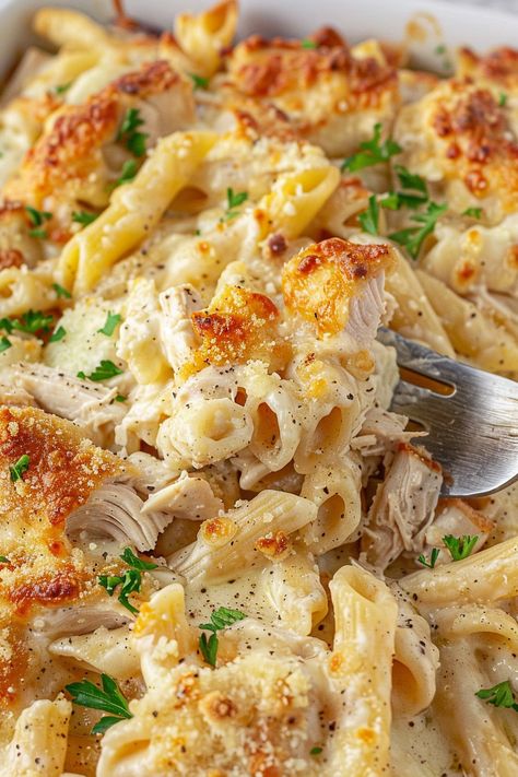 Garlic Parmesan Chicken Pasta Bake - a creamy, cheesy, easy-to-make dinner perfect for weeknights. Try this family favorite tonight! Garlic Parmesean Chicken, Garlic Parmesan Chicken Pasta, Creamy Cheesy Pasta, Parmesan Chicken Pasta, Garlic Chicken Pasta, Chicken Pasta Casserole, Garlic Parmesan Pasta, Cheesy Chicken Pasta, Chicken And Pasta