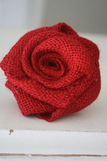 Burlap Roses Tutorial, Burlap Roses, Burlap Projects, Rose Tutorial, Burlap Decor, Burlap Crafts, Burlap Lace, Burlap Flowers, Cool Ideas