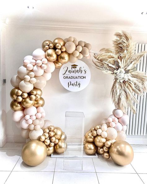 White Gold Balloon Arch, Ideas For Graduation Party, Nurse Graduation Party Decorations, Gold Balloon Arch, Party Balloons Diy, All Ideas, Balloon Arch Kit, Graduation Party Ideas, Prom Decor