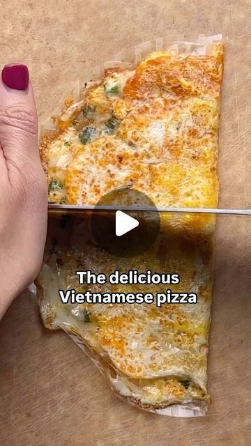 Vietnamese Pizza, 1960s Food, Rice Paper Recipes, Vietnamese Street Food, Rice Rolls, Diet Snacks, Eat Smart, Vietnamese Recipes, Filipino Recipes