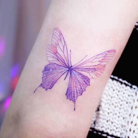 Iridescent Butterfly Tattoo, Pink And Purple Tattoo, Light Purple Tattoo, Purple Ink Tattoo, Purple Tattoo Ink, Tattoo Papillon, Watercolor Butterfly Tattoo, Borboleta Tattoo, Ma Tattoo