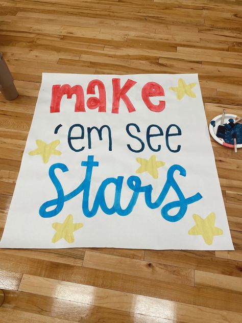 Usa Football Banners, Homecoming Poster Ideas School Spirit, Homecoming Game Signs, Cheer Signs For Competition Ideas, Usa Themed Pep Rally, Painted Cheer Signs For Football, Usa Theme Football Signs, Usa Football Poster Ideas, Poster Ideas For Sports Signs