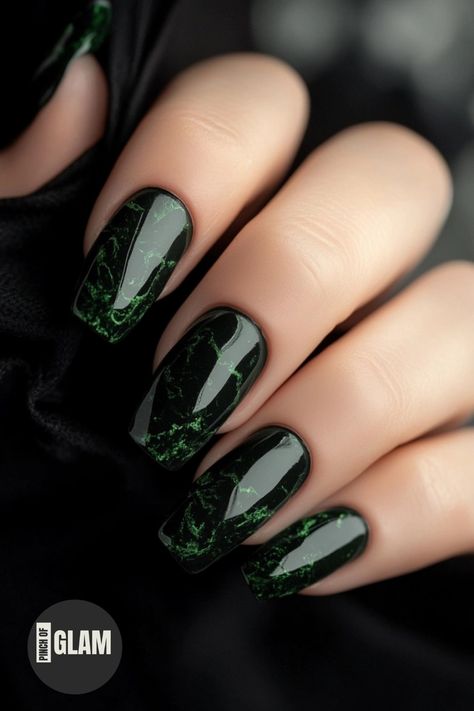 Looking for some nail inspiration? Try out these chic dark green nails designs that will take your nail game to the next level! Whether you prefer a solid dark green color or fun nail art ideas, we've got you covered. From glitter accents to floral patterns, there are endless ways to rock dark green nails and show off your unique style. Get ready to make a statement with these stunning dark green nails that will turn heads wherever you go! Mossy Green Nails, Green Fall Nail Designs, Trendy Green Nails, Forest Green Nails, Green Nails Designs, Green Christmas Nails, Black Ombre Nails, Dark Green Nails, Green Nail Art