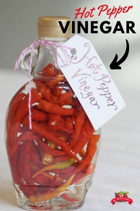 How To Make Pepper Sauce For Greens, Preserve Peppers In Vinegar, How To Make Hot Pepper Sauce, Hot Vinegar Sauce, Diy Pepper Sauce, How To Pickle Cayenne Peppers, What To Make With Cayenne Peppers, Fermented Cayenne Peppers, How To Use Fresh Cayenne Peppers