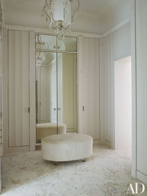 The wife’s dressing room features fluted paneling. Walk In Closet Luxury, Luxurious Walk In Closet, Clothes Room, London Mansion, Closet Island, Dressing Room Closet, Design Houses, Walk In Closet Design, Luxury Wardrobe