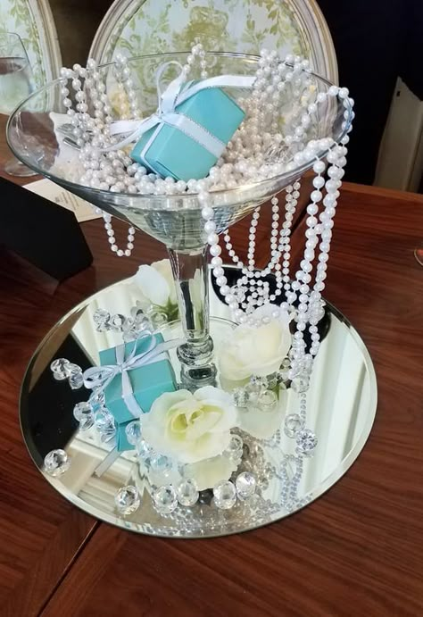 Tiffanys Decor, Bridal Shower Breakfast, Bridal Brunch Decorations, Tiffany Blue Party, Tiffany Themed Bridal Shower, Tiffany Birthday Party, Tiffany Birthday, Tiffany Theme, Tiffany Bridal Shower