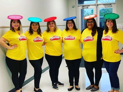 Play Doh Costume, Teacher Halloween Costumes Group, Costumes Faciles, School Halloween Costumes, Diy Group Halloween Costumes, Costumes For Work, Halloween Costumes For Work, Teacher Halloween Costumes, Carnaval Costume