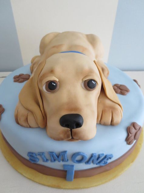 Such a perfect cake. Fondant Golden Retriever, Fondant Labrador, Puppies Cake Ideas, Fondant Puppy, Golden Retriever Cake, Cake Decorated Like A Dog, Puppy Dog Cakes, Puppy Birthday Cakes, Puppy Cake