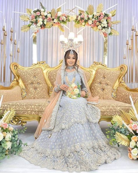 Hazera on Instagram Wedding Look Makeup, Bride Bengali, Nikah Outfit, Nikah Dress, Walima Dress, Desi Wedding Dresses, Engagement Bride, Nikkah Dress, Asian Bridal Dresses