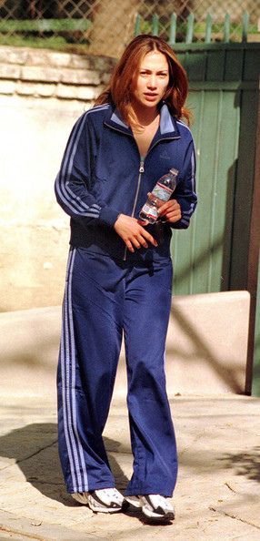 Adidas Track Pants Outfit, Blue Adidas Pants, Track Suit Outfit, Adidas Pants Outfit, Jennifer Lopez Outfits, Track Suits Women, Track Pants Outfit, Adidas Track Suit, Outfit 90s