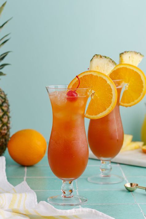 Banana Rum Drinks, Rum Runner Recipe, Pineapple Rum Drinks, Banana Liqueur, Bartending 101, American Food Recipes, Rum Runner, Alcoholic Punch, Pineapple Rum