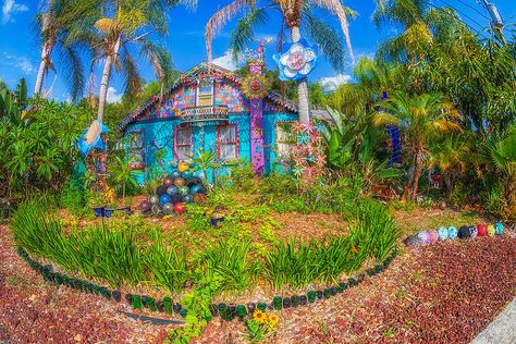 Whimzeyland - Bowling Ball House - Safety Harbor Best Places In Florida, House Safety, Coral Castle, Florida Attractions, Florida Adventures, Usa Roadtrip, Places In Florida, Strange Photos, Roadside Attractions