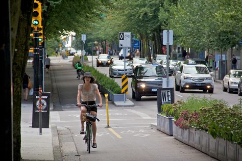 When arguing in favor of bike infrastructure, it's time for a new tactic. Bike Lane Design, Intersection Design, Bike Infrastructure, Bicycle Lane, Red Traffic Light, Infrastructure Design, Tactical Urbanism, Car Traffic, Street Landscape