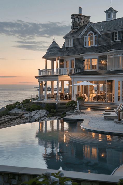 Lavish New England Estate Mansions In England, Coastal Beach House Exterior Ocean Views, Nantucket Mansion, Seaside Mansion, Nantucket Beach House, New England Mansion, Beach House With Pool, Coastal Houses, Beach Mansion