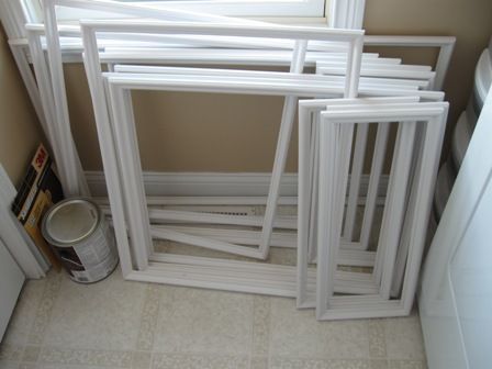 Wainscoting Living Room, Wainscoting Height, Picture Frame Wainscoting, Wainscoting Nursery, Wainscoting Hallway, Wainscoting Stairs, Wainscoting Kitchen, Installing Wainscoting, Faux Wainscoting