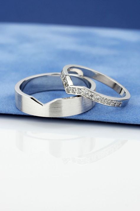 Unique Wedding Bands Matching, Wedding Bands With Diamonds, Couple Wedding Bands, His And Hers Wedding Rings, Hers Wedding Rings, His And Her Wedding Rings, Wedding Rings Sets His And Hers, Wedding Rings Set, Gold Wedding Bands