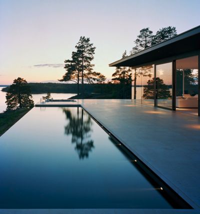 Moderne Pools, Modern Lake House, Haus Am See, Luxury Pools, Modern Pools, Hus Inspiration, Design Hotel, Swimming Pool Designs, Split Level