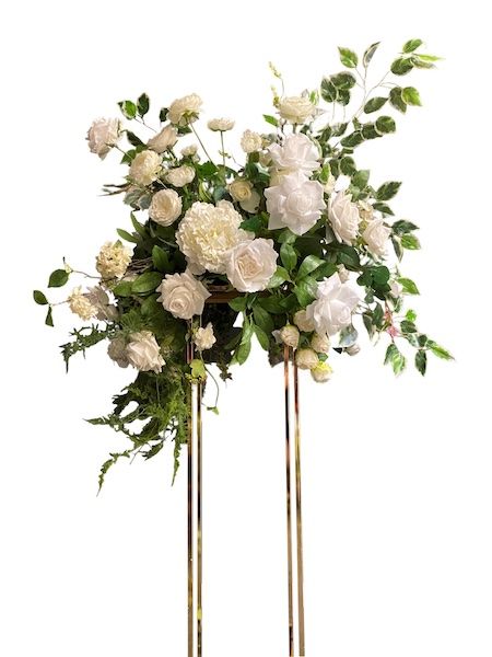 Luxury Wedding Ideas, Tall Flower Arrangements, Tissue Paper Flowers Diy, Event Florals, White Floral Arrangements, White Flower Arrangements, Large Floral Arrangements, Fall Table Centerpieces, Sedona Wedding