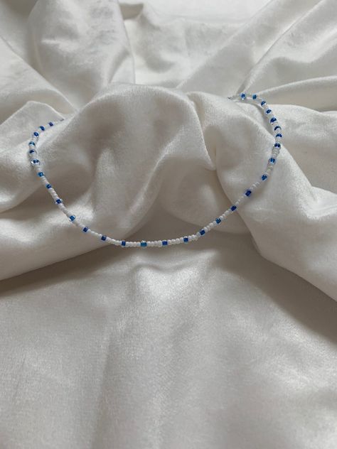 Outer banks white and blue seed bead necklace,obx style kiara choker, trendy choker necklace, simple minimalist ,Pinterest inspired by threadbyamelia on Etsy Blue Seed Bead Necklace, Banks Aesthetic, Vsco Style, Simple Beaded Necklaces, Trendy Chokers, Бисер Twin, Beaded Jewelry Necklaces, Blue Beaded Necklace, Bracelets Design