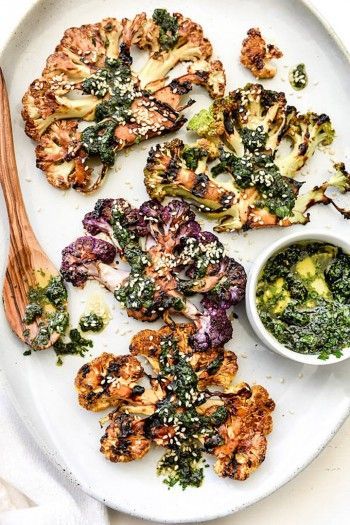 Teriyaki Cauliflower, Vegan Grill, Vegetarian Grilling Recipes, Grilled Vegetable Recipes, Vegetarian Grilling, Grilled Cauliflower, Healthy Hacks, Pasta Vegetariana, Easy Grilling Recipes