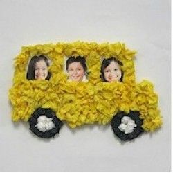 School Bus Made With Tissue Paper, Glue, and Photos - Great for Pre-K Complete's Back to School Theme! Pinned by Pre-K Complete - follow us on our blog, FB, Twitter, & Google Plus! School Bus Crafts, Crafts For School, Bus Crafts, Bus Art, Tissue Paper Crafts, Yellow School Bus, School Buses, Back To School Art, Class Pictures