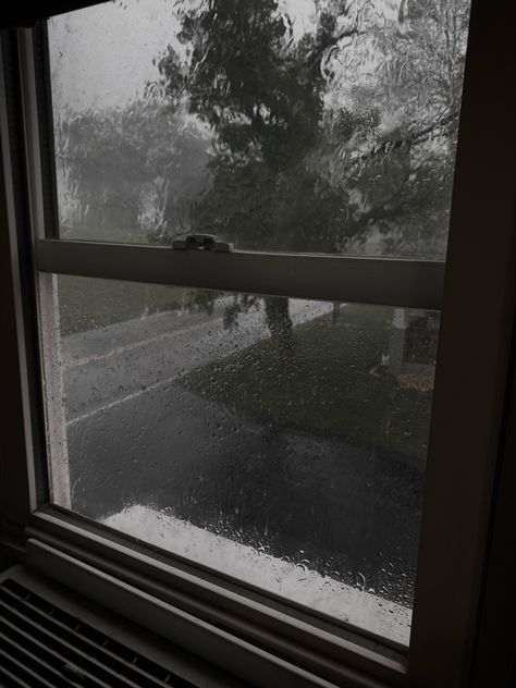 Cozy Rain Aesthetic, Window Rain Aesthetic, Rain Through Window, Raincore Aesthetic, View Outside Window, Spring Rain Wallpaper, Rain Window Aesthetic, Rainy Window Aesthetic, Window Raining