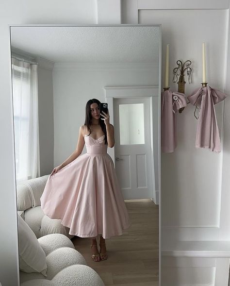 House Of Bc Pink Dress, House Of Cb Dresses Pink, Graduation Pink Dress, Coquette Party Dress, House Of Cb Pink Dress, Pink Dresses Outfit, Pink Dresses Aesthetic, Pink Brunch Dress, Pink Outfits Dress