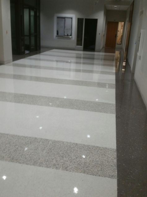 Terrazzo Flooring Design, Flooring Terrazzo, Terrazzo Design, Garage Floor Epoxy, Terrazzo Floors, Flooring Design, Flooring Tiles, Bed Spread, Terrazzo Flooring