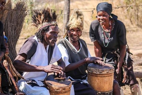 Mashona People, Zimbabwe Culture, Zimbabwe Women, Zimbabwe History, Monogram Inspiration, Great Zimbabwe, Royal City, Folk Dress, Victoria Falls