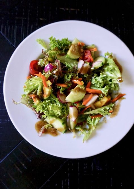 Salad With Balsamic Vinaigrette, Balsamic Vinaigrette Salad, Honey Balsamic Vinaigrette, Mixed Green Salad, Balsamic Vinaigrette Recipe, Cherries Salad, Salad Inspiration, Chicken Broccoli Rice Casserole, Basil Vinaigrette