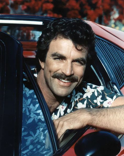 Tom Selleck Movies, Jesse Stone, Michel Platini, Peter Falk, Magnum Pi, Tom Selleck, Miami Vice, Harrison Ford, Blue Bloods