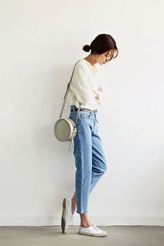 cool Effortless Chic Outfits, Minimalist Moda, Elegante Y Chic, 일본 패션, Jeans Outfit Summer, Outfit Jeans, Ideas Outfit, Stil Inspiration, Looks Street Style