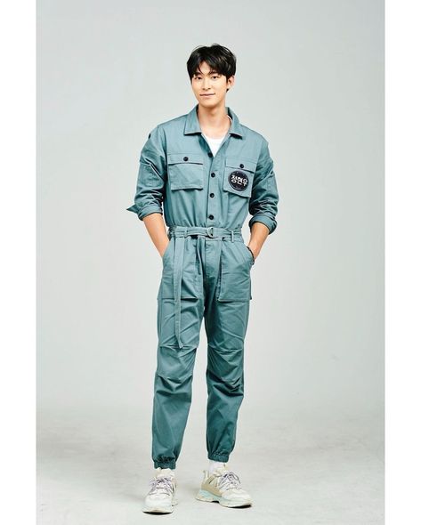 Jumpsuit Outfit Men, Overalls Outfit Men, Mbti Enfp, Coverall Men, Coveralls Mens, Romper Men, Men Jumpsuit, Jumpsuit Outfits, Timeless Glamour