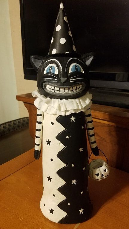 Halloween folk art cat Tj Maxx Halloween, Cat With A Hat, Black Clown, Cat With Pumpkin, Pumpkin Pail, Halloween Gourds, Black White Cat, Halloween Craft Projects, Halloween Folk Art