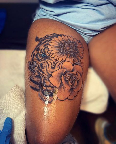 Lion Thigh Tattoo Black Women, Tattoo Ideas Female Thigh Unique, Side Of Leg Tattoos Women, Lower Thigh Tattoos Women, Cute Thigh Tattoos Women, Shoulder Tattoos Women, Tiger Tattoo Thigh, Side Thigh Tattoos Women, Front Thigh Tattoos