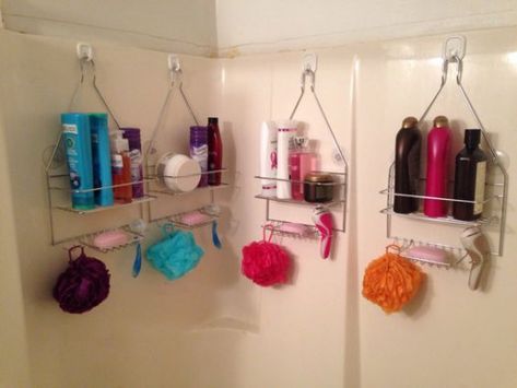 Extra Storage In Small Bathroom, Dorm Room Shower Organization, Sharing A Bathroom With Roommates, Roommate Bathroom Organization, Shared Dorm Bathroom Ideas, Hotel Organization Ideas, Shared Bathroom Ideas College, Dorm Shower Organization, Diy Shower Organization Ideas