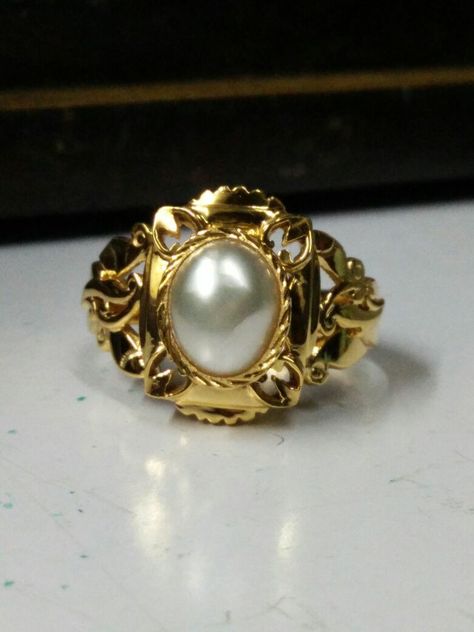 Indian Pearl Jewellery, Pearl Ring For Men, Ring Design For Men, Gents Gold Ring, Mom Rings, Male Rings, Pearl Ring Design, Hanuman Tattoo, Stone Ring Design