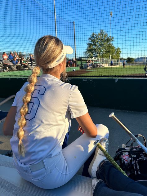 Hair With Visor How To Wear, Softball Visor Hairstyles, Softball Hairstyles With Visor, Softball Hairstyles For Catchers, Hair For Softball, Easy Softball Hairstyles, Tennis Hairstyles, Softball Aesthetic, Hockey Hair