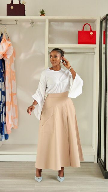 Luxury Flowy Skirt For Workwear, Sleek Solid Color Workwear Skirt, Chic Full-length Workwear Skirt, Classy Skirt Outfits Professional Women, Beige Long Workwear Skirt, Beige Wide-leg Maxi Skirt For Work, Classy Skirt Outfits, Grey Velvet, Professional Women